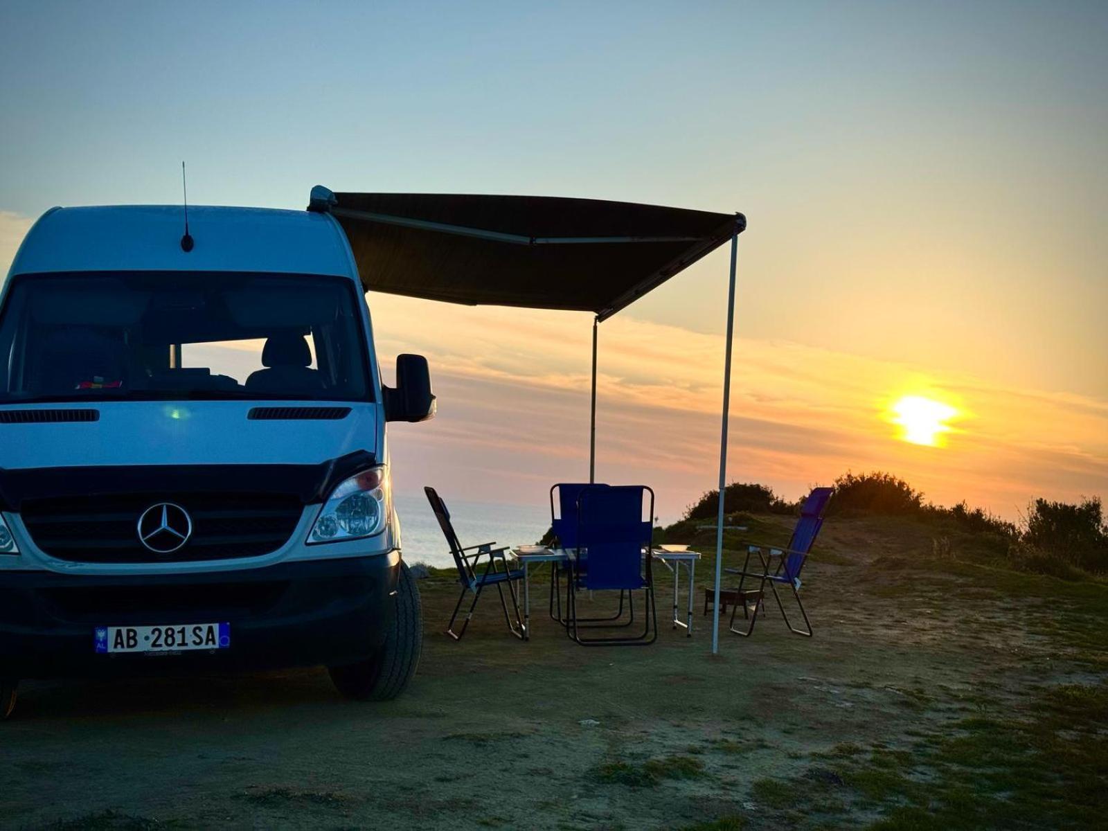Campervan Leoventure Kemping Tirana